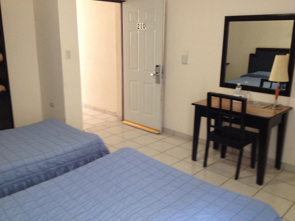 Hotel Hacienda Nainari Ciudad Obregón Rum bild